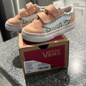 Old skool toddler vans